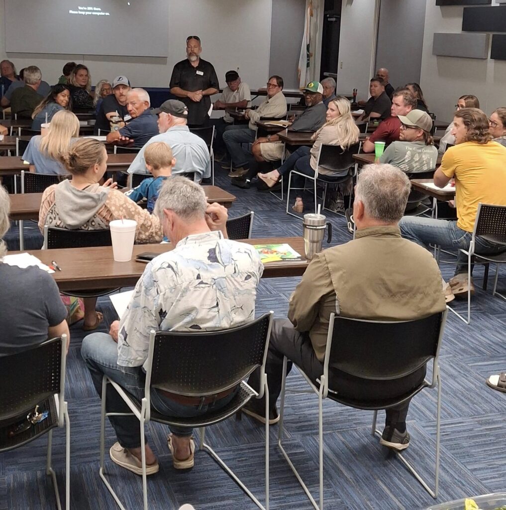 Beekeepers/members of the TBBA attending the monthly meeting